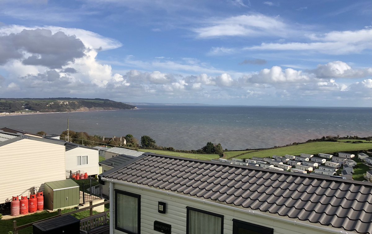 dalelane's tweet photo. We’re staying in a caravan at the top of a hill overlooking the sea.
It means we woke up to an amazing view this morning and had a lovely wander down to the beach... then a killer trek back up to the caravan! https://t.co/LtMHeAzGes