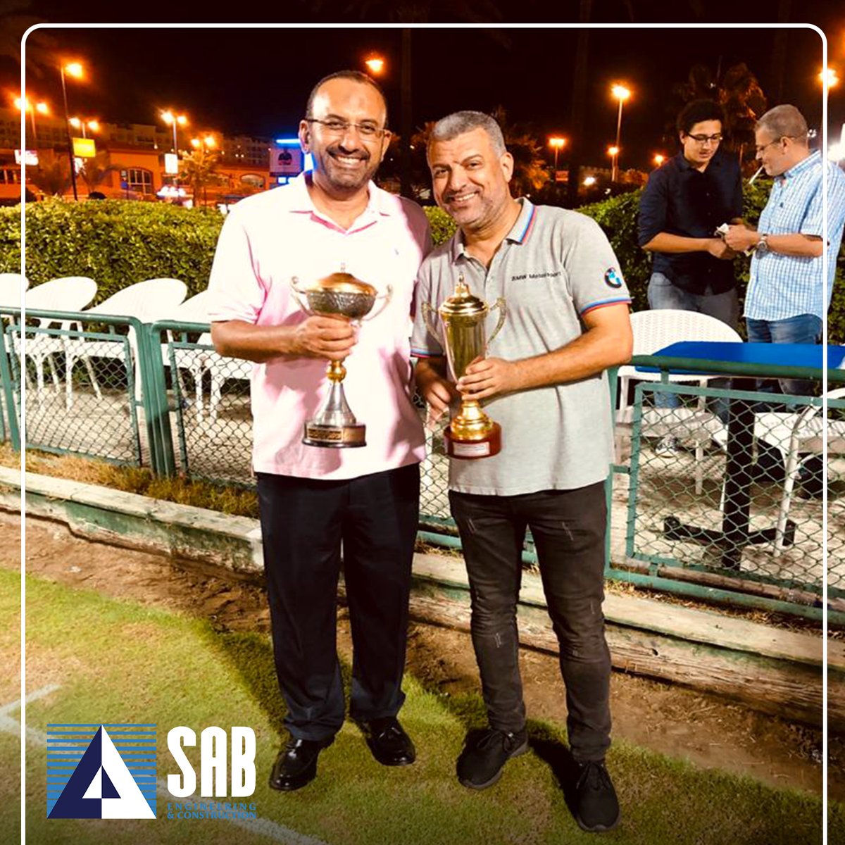 EgyptSab's tweet photo. أحتفلت شركة ساب مؤخراً بموظفيها الاستاذ/ ايهاب عادل مدير اداره التسويق العقاري بالمركز الاول ببطوله سموحه المفتوحه للجولف كوركيه ٢٠٢٠ والمهندس/ خالد انور مدير المكتب الفني بالمركز الثالث ببطوله سموحه الداخليه للجولف كوركيه وهي بداية عودة النشاطات الإجتماعية و الإحتفالات في الشركة https://t.co/e5Bi4HWLJV