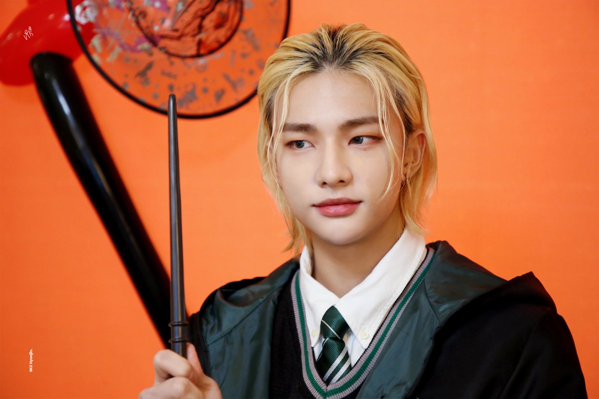 Stray_Kids's tweet photo. [스키지기]
HQ 201024 #현진 #Hyunjin
<IN生> VIDEO CALL EVENT

https://t.co/aAmpQrFclj

#StrayKids #스트레이키즈
#IN生 #INLIFE
#BackDoor #백도어
#YouMakeStrayKidsStay https://t.co/r3E1wYHWdu