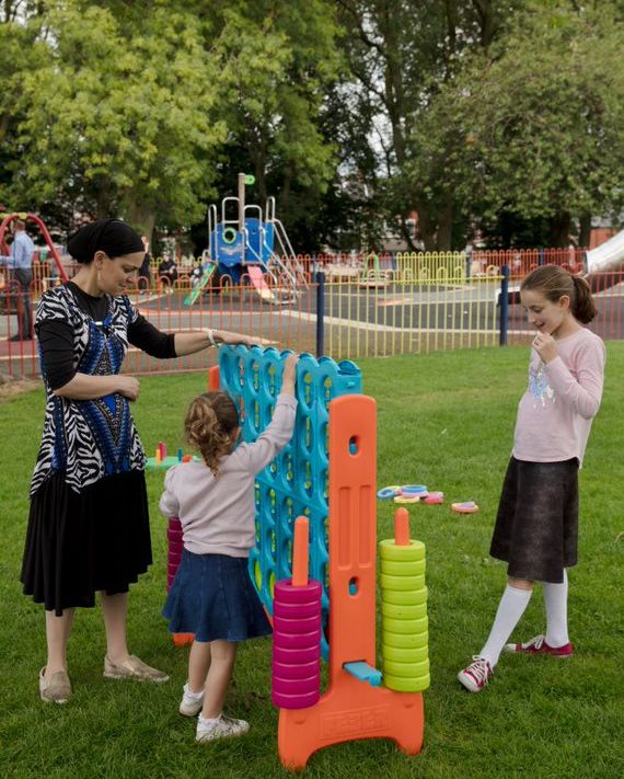 MCRActive's tweet photo. Active Parks is back this half term! Turn up on Monday, Wednesday and Friday next week any time between 1.30 - 3.30pm π
π Crumpsall Park
π Crowcroft Park
πAlexandra Park
Sports & play equipment is available to use in family bubbles @ManCityCouncil #AllSortsToDo #MCRactive https://t.co/6uCHteQgwk