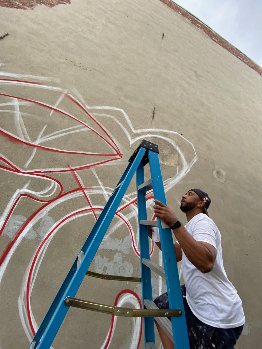 CentralAveSID's tweet photo. #NewArtWork! 🚨 Local artists @jeffroseking and @mrdt201 are adding JC inspired art on #CentralAve. “ I Heart JC” can be found on the side of @pizzamastersjc  (278 Central Ave). Final look coming soon! 🙌🏽 https://t.co/80Ijg5Jvas