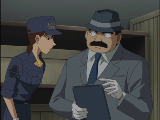 大久保マコト On Twitter この女性鑑識さん 完全半分犯罪の謎 のときはアップはあったけど目立った動き等はなかったのに対して トリックvsマジック ではアップはない代わりにコナンくんと目暮警部との会話シーンがあった 前者では不明瞭だった髪型も後者の各
