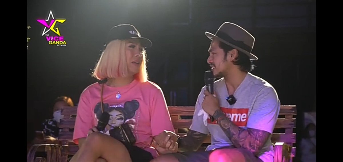 rmsjss_'s tweet photo. SOBRANG SAYA KO!!!!🥺😭❤ GRABE YUNG LOVE!!! NAKAKA SPEECHLESS KAYO BAT GANON 😭🥺❤🧡 PINAIYAK NIYO KAMI 😭😭😭😭 HAPPY ANNIV!!! LOVE U BOTH!!!😭🥺❤ (PS: ALIWA LA TALAGA LULUGUD DENG KAPAMPANGAN) @vicegandako https://t.co/eqqYkJgkXt