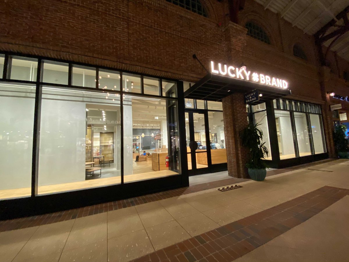 lucky brand disney springs