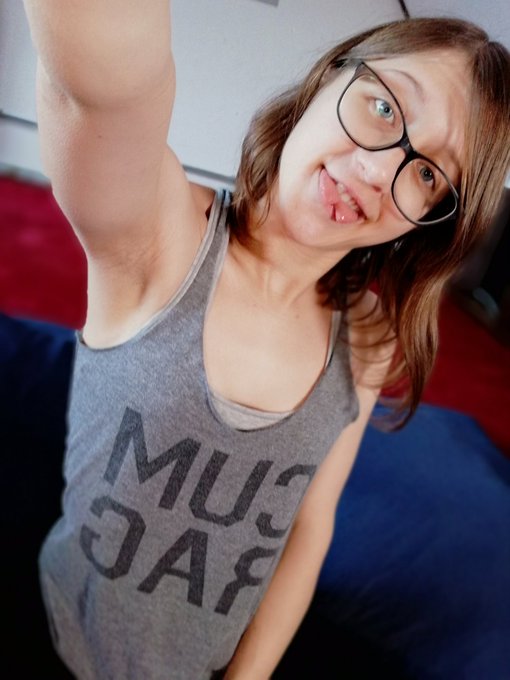 Good morning, and happy Sunday to you 💕 // https://t.co/nlSxQ18U0E https://t.co/3E6rjZlOXr