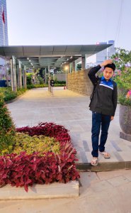 #Likee #HelloLikee Wahiid Nawawi sedang siaran Sulap Live, datang dan ikutan!s.likee.video/sid/714702495?…