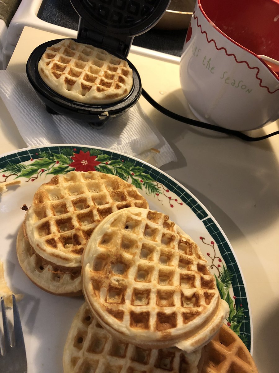 abwalker724's tweet image. Dash mini waffle maker-I love it!! Easy breakfast nom nom! 
#Dash #miniwafflemaker #breakfast