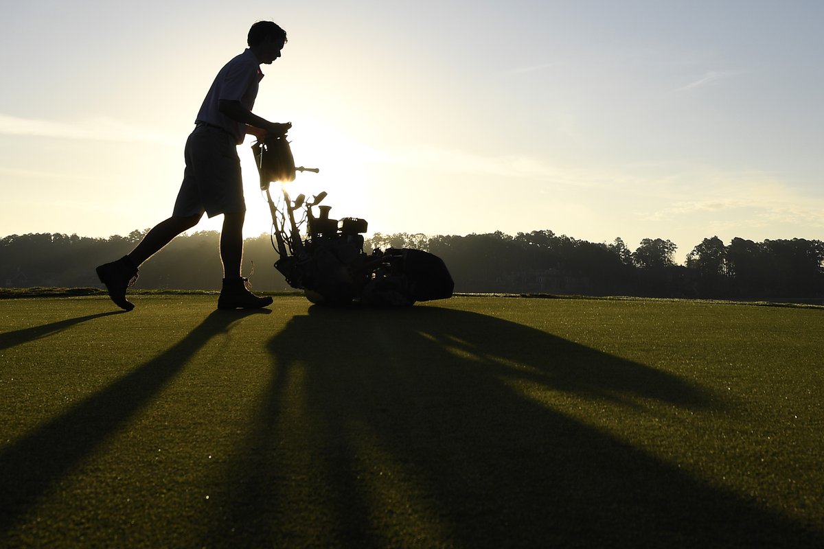 LPGA's tweet photo. Shoutout to the @reynoldsgolf staff for keeping the course in pristine condition this week 🤩

Be sure to tune in to @GolfChannel for the final round of the LPGA #DriveOn Championship - Reynolds Lake Oconee! ⛳️ https://t.co/KopF7rqpvb