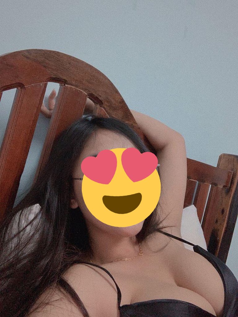 holypetite's tweet photo. open slot servis vc now!! siapa cepat dia dapat😝 https://t.co/bGHmOKYUku