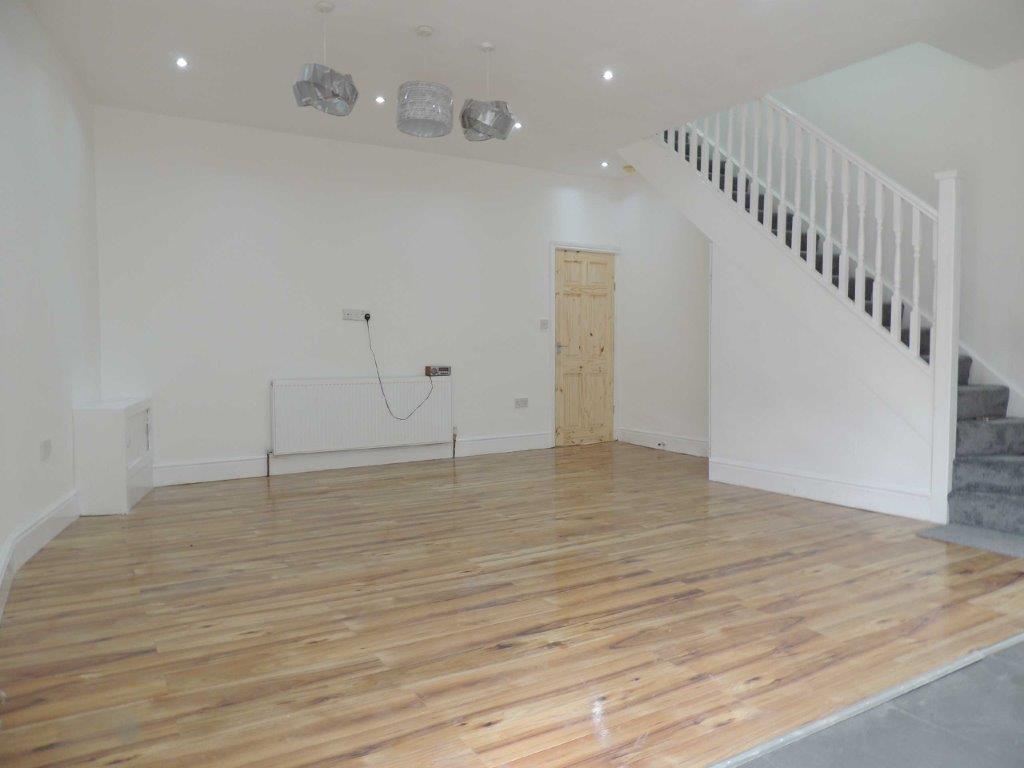 AuctionsNorthW's tweet photo. #FantasticProperty #Highspec #finish and #ideal #location. https://t.co/3F6nbfpgca