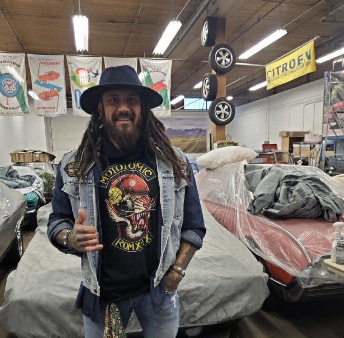 mototomic's tweet photo. Christian Dyson rocking our Tony T in the Emerald City -Seattle.  Thanks, Christian! #seattle #tony https://t.co/EzPJ2nigMB