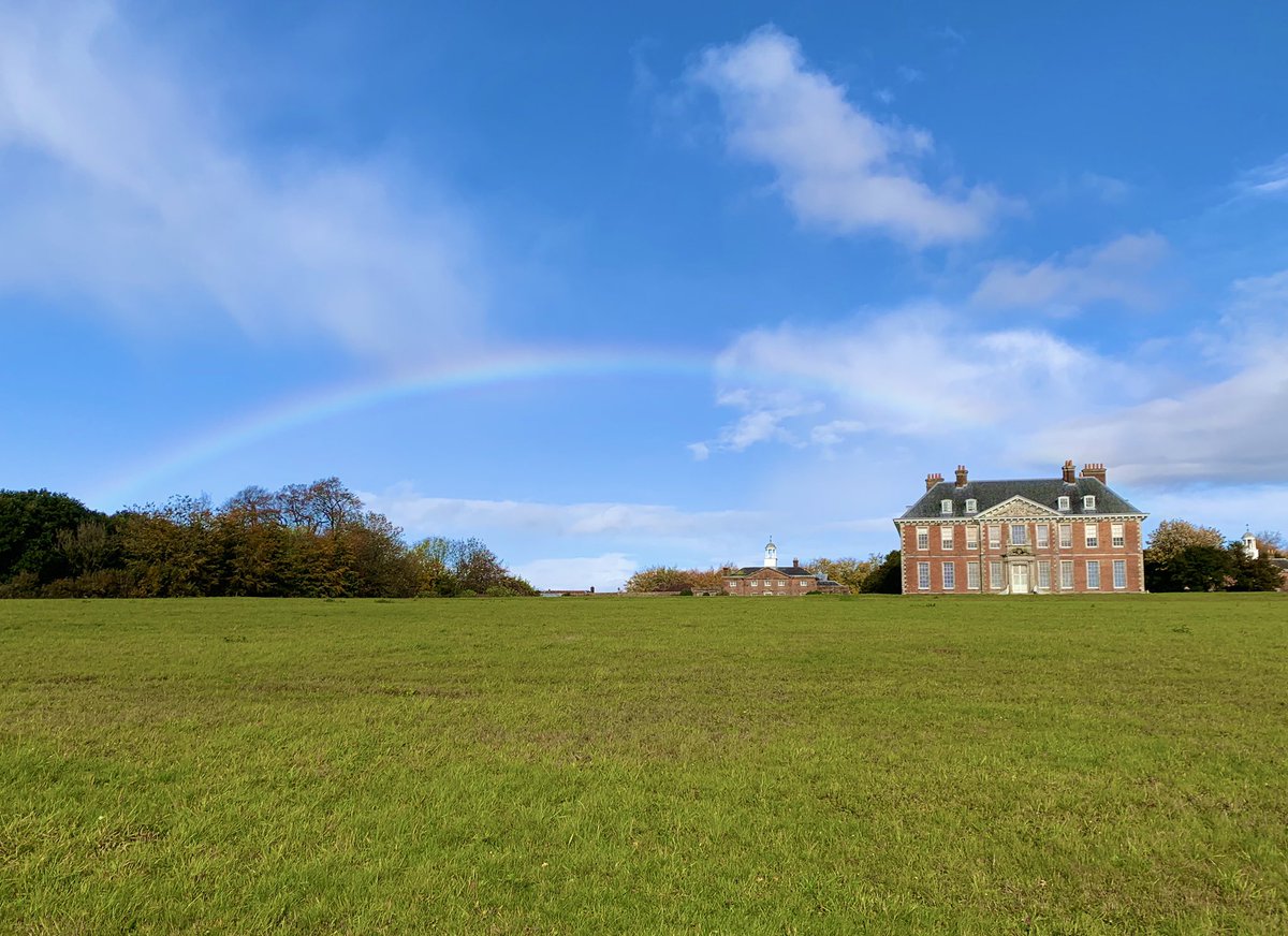 RodwayPlan's tweet photo. Beautiful stroll this morning at #Uppark house and gardens, near Chichester #nationaltrust https://t.co/kTWT4xt4gA