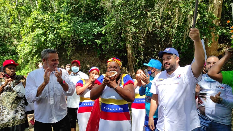 La cultura de La Guaira prevalecerá en la Revolución Bolivariana

¡VEN Vamos Juntos!

.<a href="/NicolasMaduro/">Nicolás Maduro</a>
.<a href="/nicmaduroguerra/">Nicolas Maduro Guerra</a>
.<a href="/drodriven2/">Delcy Rodríguez</a>
.<a href="/dcabellor/">Diosdado Cabello R</a>
.<a href="/PartidoPSUV/">PSUV</a>
.<a href="/CCDariovivas/">Comando de Campaña Dario Vivas</a> 

#LaGuaira #Venezuela #VEN #VamosJuntos #RevoluciónBolivariana #NosotrosVenceremos #NoVolveran #6D #AN
