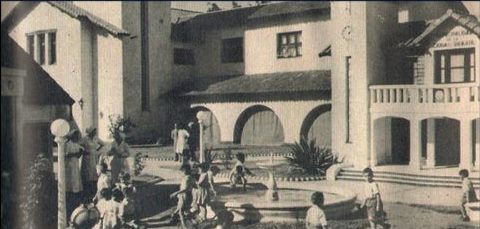 El 25 de octubre de 1951, Juan Domingo Perón y Eva inauguran las obras de la Ciudad Estudiantil en la Capital Federal, y juntos recorren luego del acto las obras realizadas https://t.co/eXmMLRrGs1