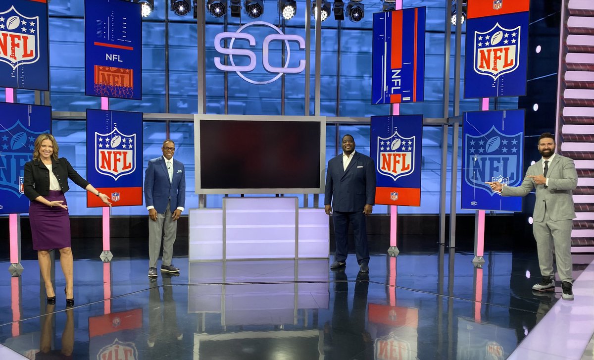 Loved chatting week 7 with the fellas <a href="/damienwoody/">Damien Woody</a> <a href="/JayHarrisESPN/">Jay Harris</a> <a href="/ninko50/">Rob Ninkovich</a> — By the way, Woody’s picking <a href="/steelers/">Pittsburgh Steelers</a> and Rob’s going <a href="/Titans/">Tennessee Titans</a> today. Enjoy your week 7 Sunday!