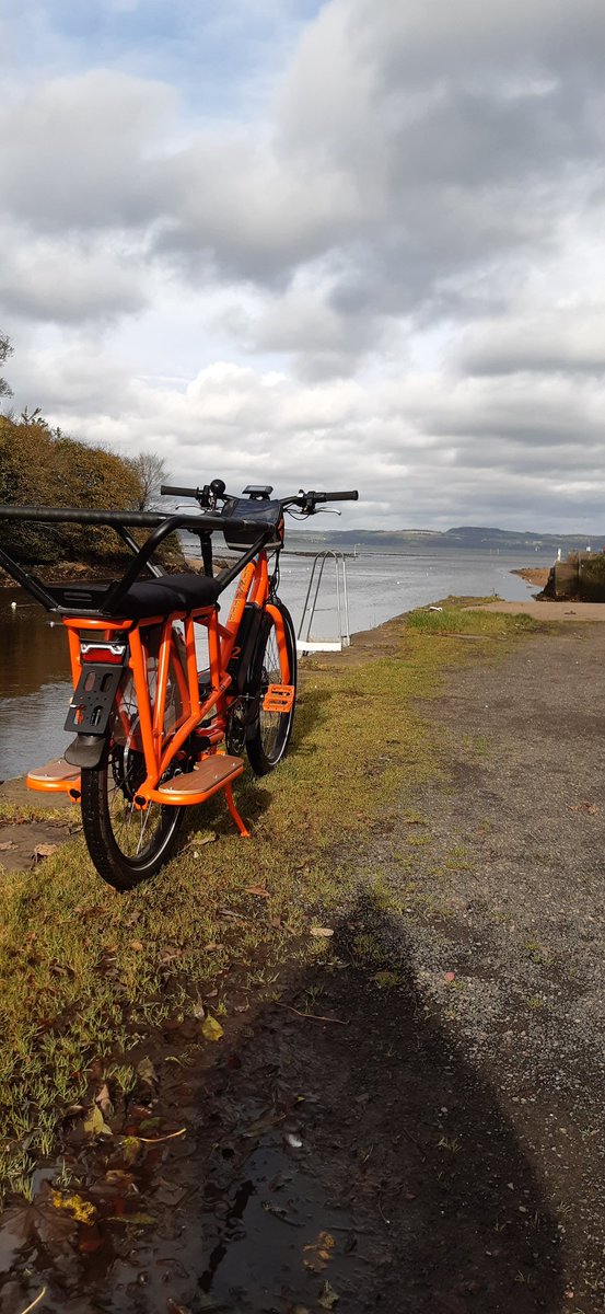 ToursEz's tweet photo. Edinburgh's north coast. #ezbiketours #ebike #dontstayin #fun https://t.co/NtaAiYTzVD