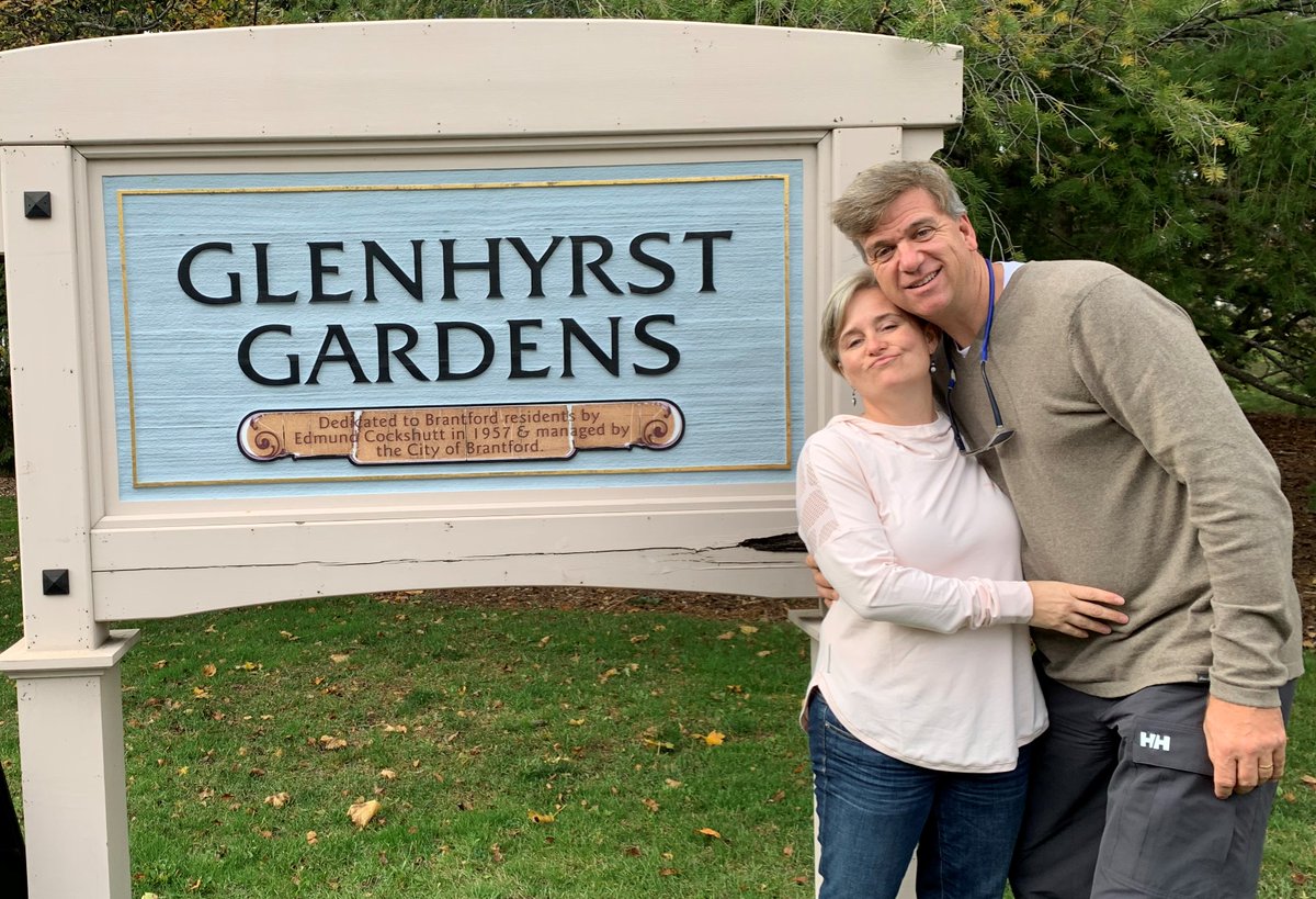 JerryLawlor's tweet photo. The west end of Brantford brought us to #myrtlevillehouse #serenitycountrycandles #presenttimes and @Glenhyrst via the @BrantRotary Cruise around Brant event. #brantrotary #cruisebrant #kissingcouple https://t.co/MIb4qV7lPs