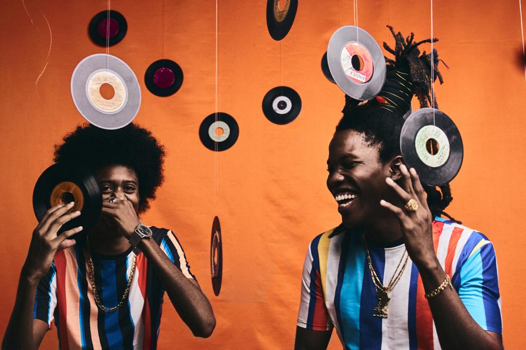 BLVKH3RO's tweet image. Hmmmmm i wonder which video we should drop next, wah you think?? ghetto queen or top team??

🧥🎨: @osunyarose
📸🎞: @iifold 

#newmillennium #blvkh3ro #waynej