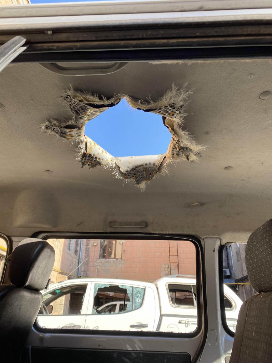 hrw's tweet photo. #Azerbaijan Uses Banned Weapons in Nagorno-Karabakh 

The continued use of cluster munitions – particularly in populated areas – shows flagrant disregard for the safety of civilians https://t.co/dYsSHMU35y https://t.co/ODHXzY4ELB