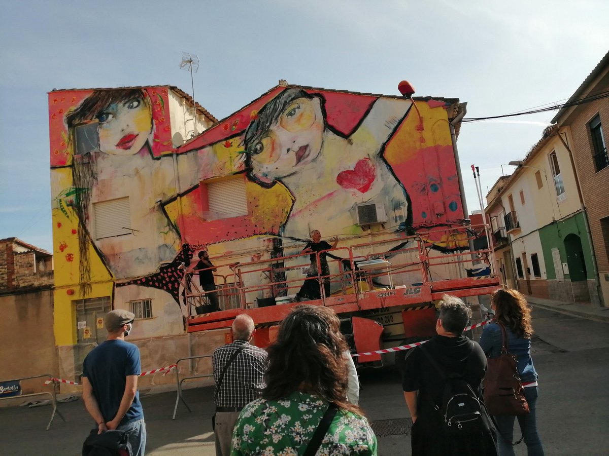 dturisme's tweet photo. Nuevos #proyectos con #Graffitea y #FeministArt #Cheste, colaborando en la visita de los #murales y #graffiti de este reconocido #festival de #ArteUrbano
#streetart #mural #turismoCheste # https://t.co/81ypKZlEFY