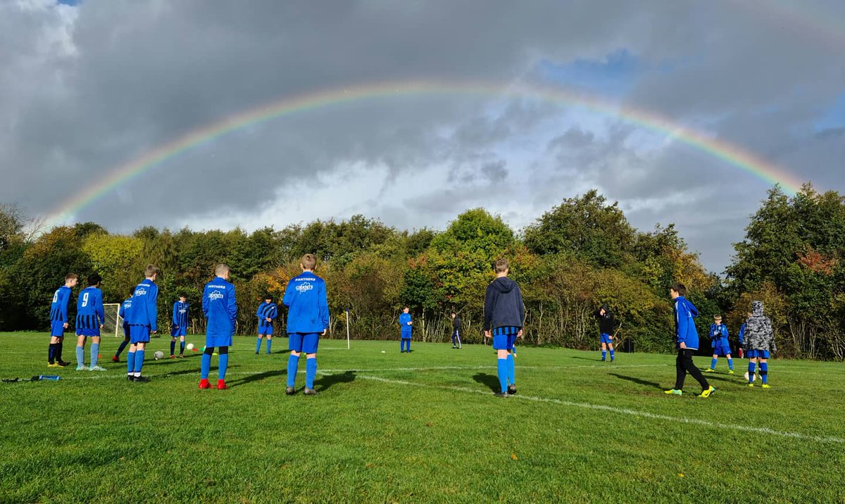 cmpanthersfc's tweet photo. Our U14s played a well-contested @midsussexyouth match against @WoodingdeanWFC in crazy weather this morning. Well done to the players from both teams for surviving the conditions and putting on an entertaining game 🌈⛈⚽️🥅💪 https://t.co/GppIrxSHME