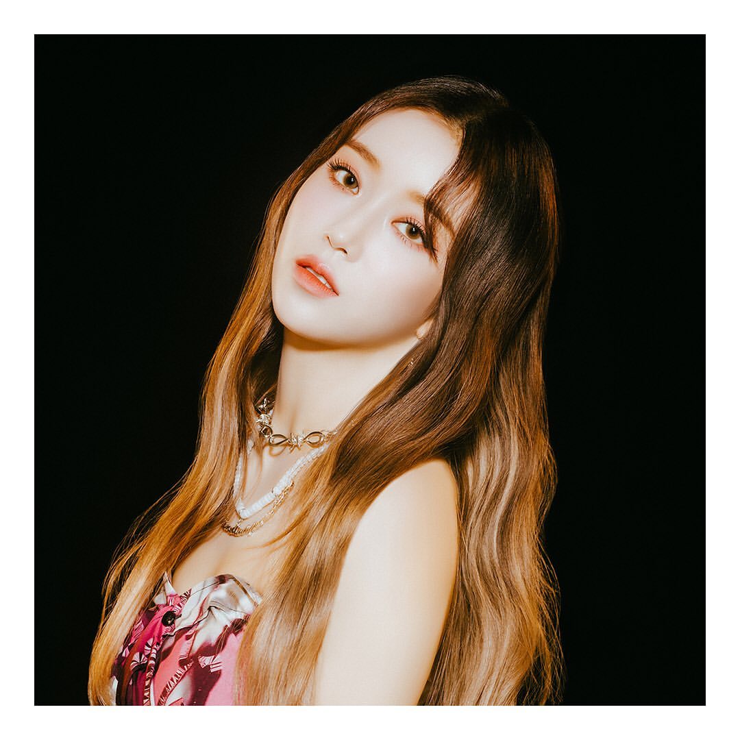 isastayc_squad's tweet photo. 25.10.2020  | Photos | STAYC OFFICIAL UPDATE INSTAGRAM
.
The 1st Single Album
[Star To A Young Culture]
Concept Photo #수민 #Sumin 

🎧 2020.11.12 THU 6PM (KST) 

@STAYC_official
#STAYC #스테이씨 #NOT_BAD
#수민 #시은 #아이사 #세은 #윤 #재이 
#Sumin #Sieun #Isa #Seeun #Yoon #J https://t.co/1gQF19GPIU