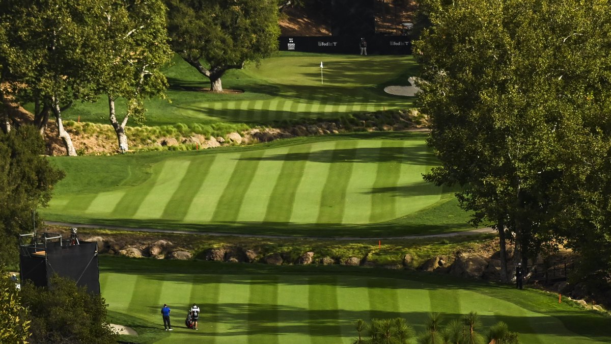 PGATOUR's tweet photo. Sherwood Country Club striping appreciation post. 😍 https://t.co/Oh0OQIybQg