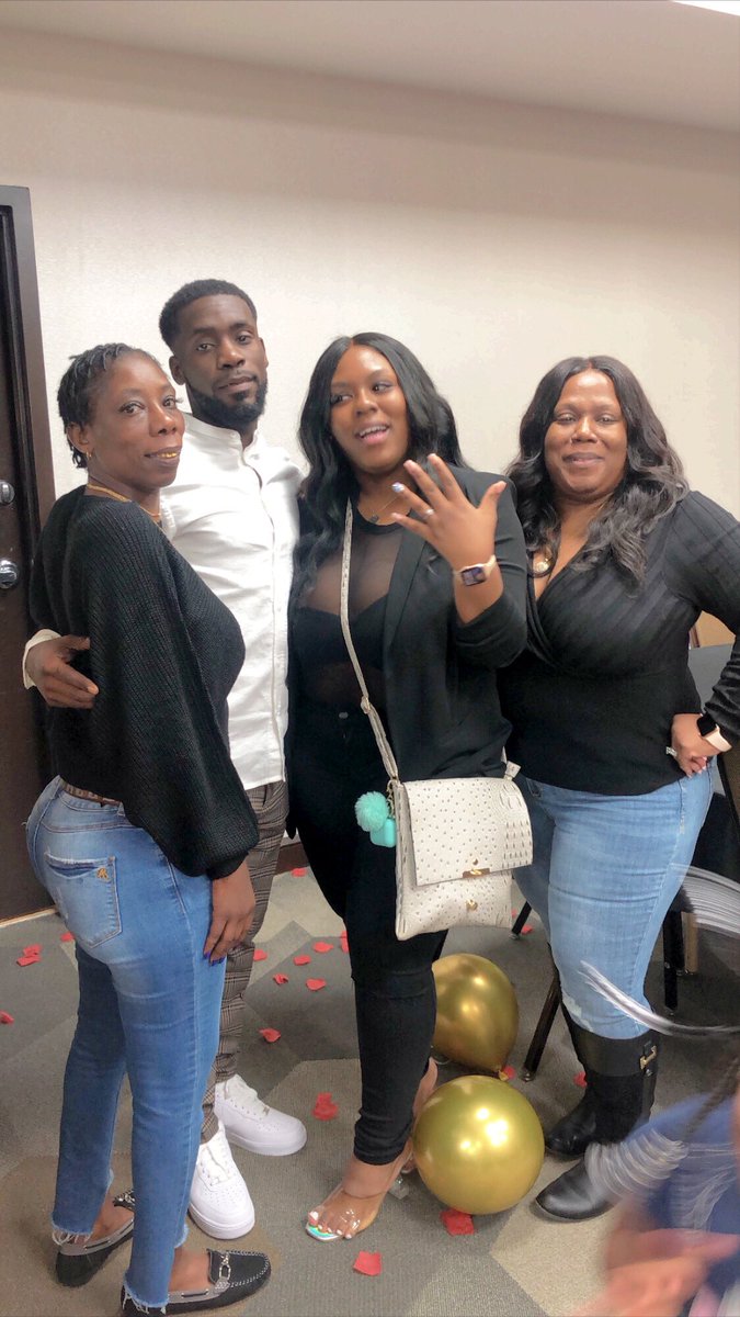 Coach_Amitch's tweet photo. Real nixxa but understand I'ma MAN first... Gotta show my two boys how love from a man work❤️ that start with loving their mama correctly💍
#TheMitchell's https://t.co/9Dxdxlnwxq