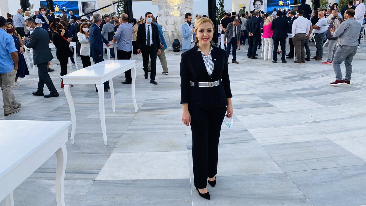 meryemtgoktas's tweet photo. Genel Başkanımız @meral_aksener Liderliğinde #İYİler3yaşında https://t.co/bAOfjjYVFy