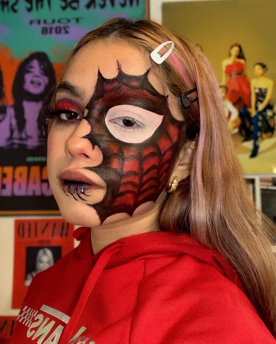 harbormila's tweet image. these are some of my halloween makeup looks i’m going to do some more during this week🕷💀
 #LPMakeUpComp #TheLPShow