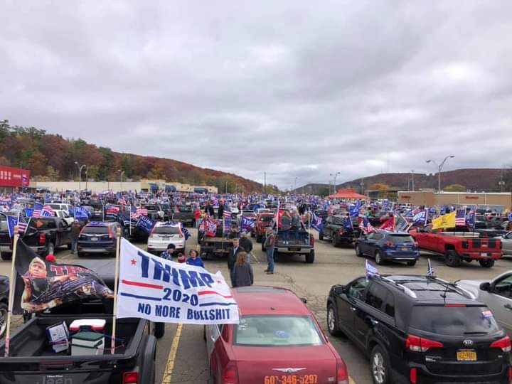 T71868593's tweet photo. We had a Trump Train from Painted Post NY to beautiful Milerton &amp;  Lawrenceville PA back to Addison! AMAZING turn out Mr.President @realDonaldTrump  #UpstateNYForTrump https://t.co/WN10arzQJ1