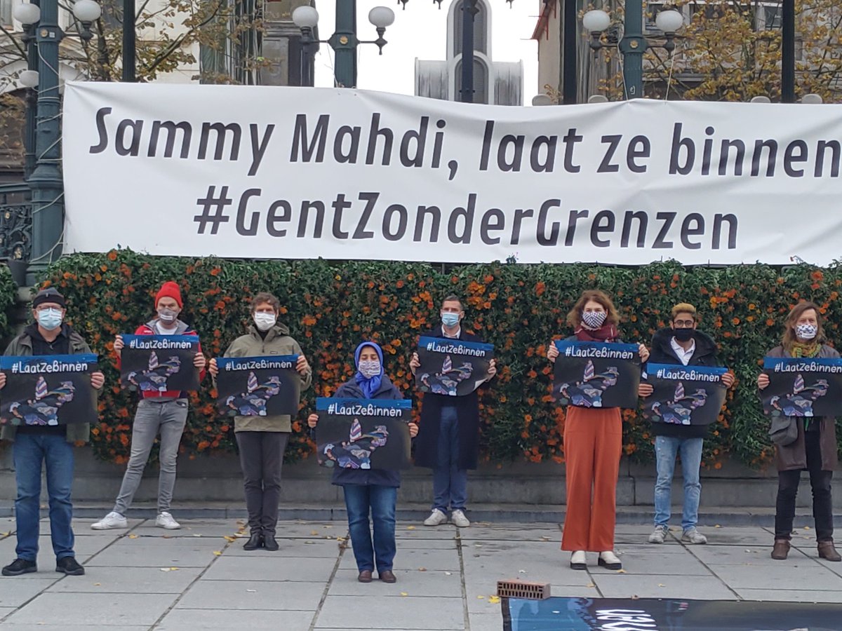 Trots op de geëngageerde groep burgers waarmee ik gisteren op de Kouter stond! Burgers, gemeenten en steden zijn klaar voor #solidariteit. <a href="/GrenzeloosGent/">Gent Zonder Grenzen</a> #LaatZeBinnen #GentZonderGrenzen (1/2)