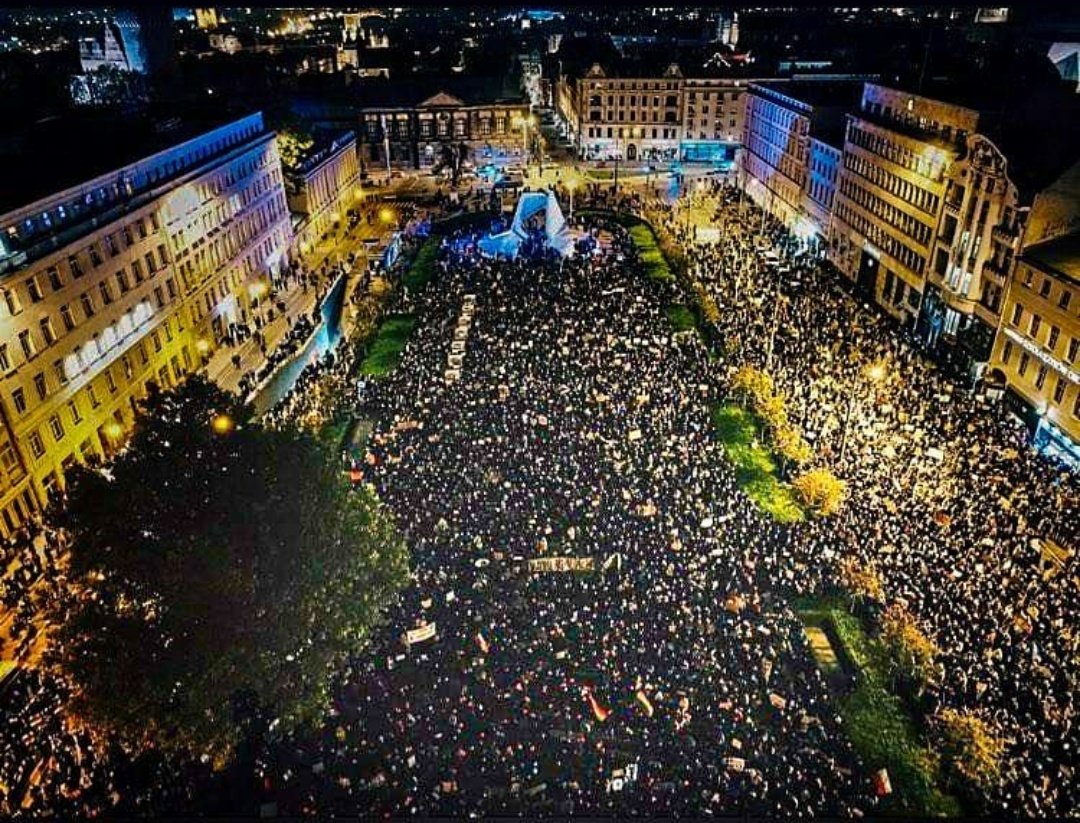 SO YA& #39;LL ARE STILL SILENT ABOUT WHAT& #39;S GOING ON IN POLAND HUH???