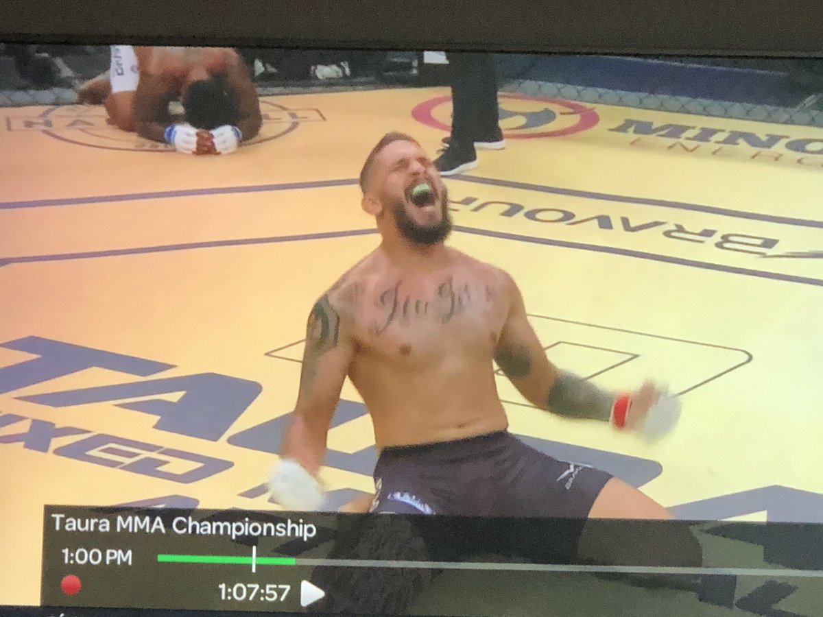 PabloAlsina's tweet photo. Pongan @foxdeportes ahora! TAURA MMA 10 con @pabloalsina y @effyescudero π€π€ @tauramma.usa @tauramma.espanol @taura_mma @djonatanleao @nelsonvignolles Que Equipo!!! #TomaTuTomate #TauraMMA #Taura10 https://t.co/dUuuIOgMtT