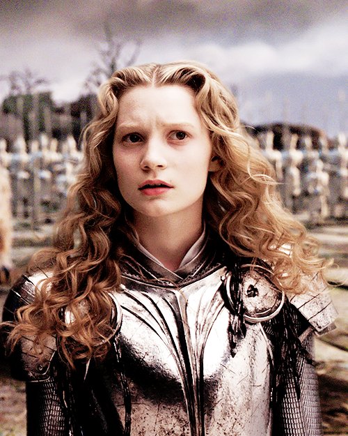 Happy birthday to Mia Wasikowska and the best Alice we could ever have asked for 