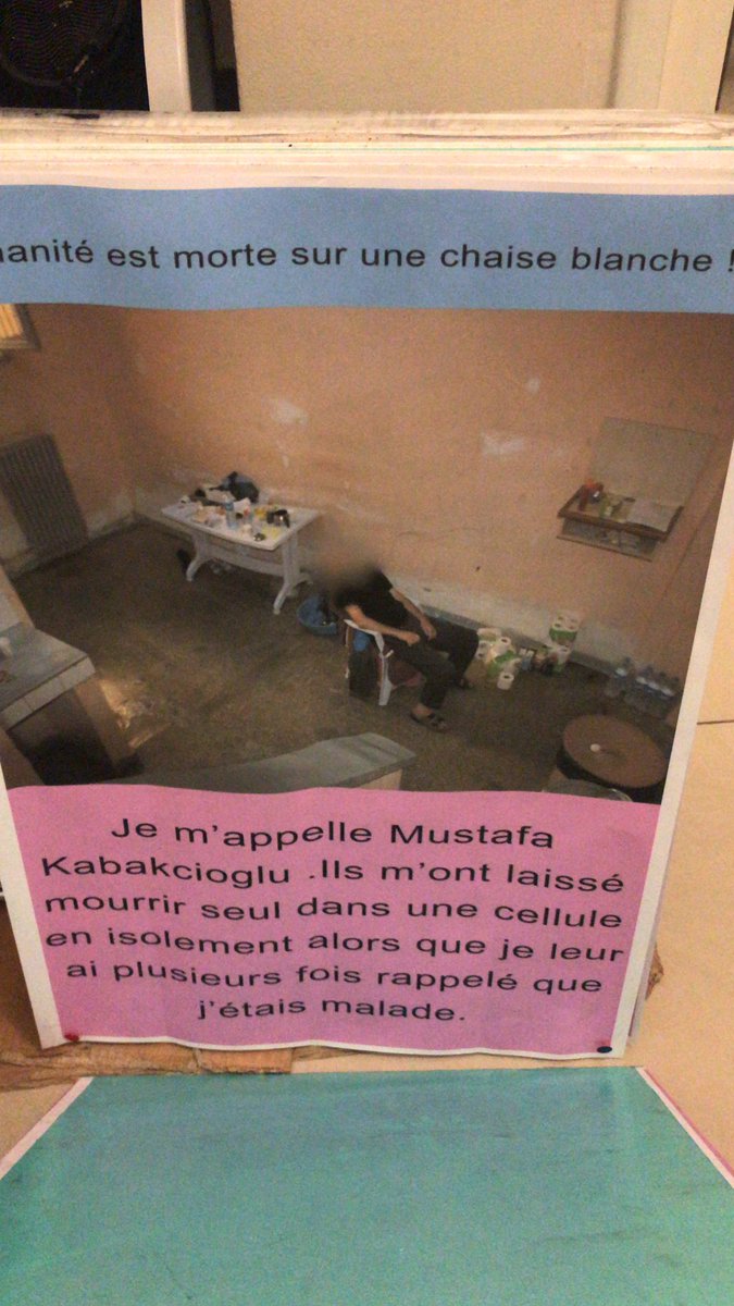 Bugün,
Avrupanın pek çok şehrinde ve Turkiyede Aynı Anda,
Farklı kesimden insanlar,
Farklı kesimden insanlara ses oldu!
Tüm hukuksuzluklara HAYIR dedi!
Helikopterden atılmaya da,
Hastaların Beyaz sandalyede ölümüne de Hayır dedi!
İşte iktidarın en korktuğu şey!
Birlik!