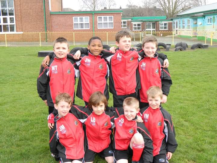 mcinerney79's tweet image. Horrible weekend...RIP Jeremy Wisten. Great lad, great family. Will cherish these memories 💔⚽️