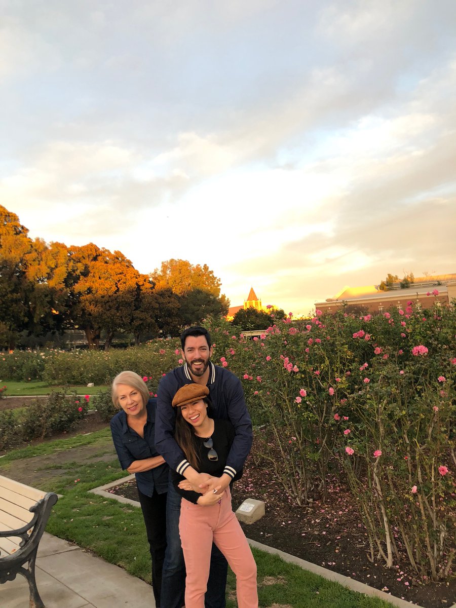 Drew Scott tweet media