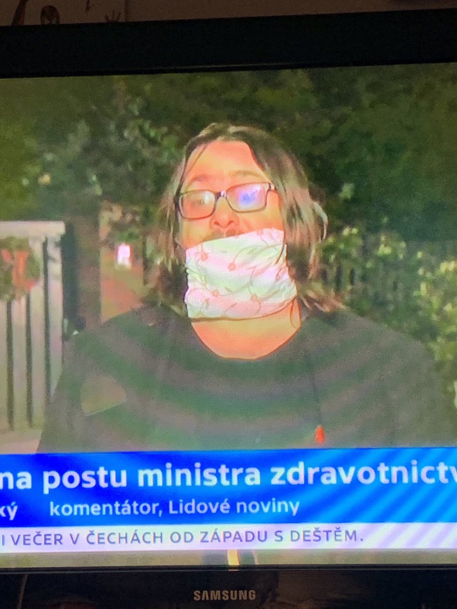 Dnes na ČT 24 ve 21.23 - Petr Kamberský- ...než rouška takto, tak radsi pořádně a o 3 sek. pozdeji.... https://t.co/nLY8fdxB0B