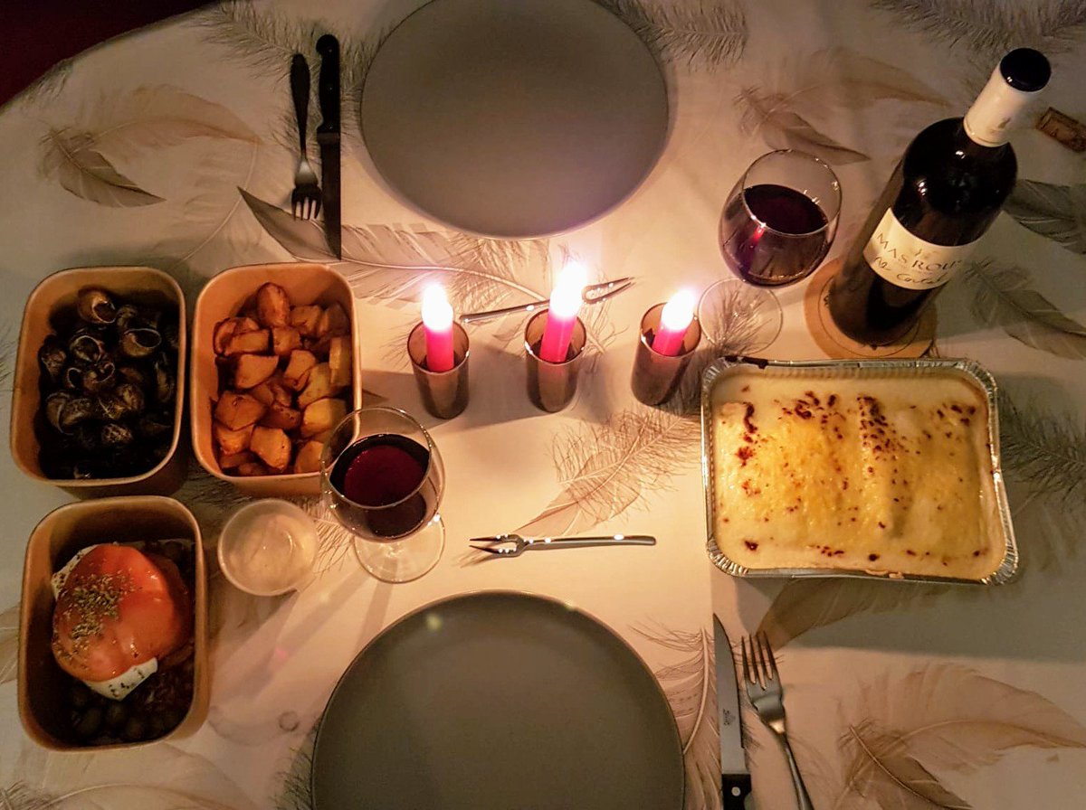 lady_himawari's tweet photo. Bones no festes de #SantMartirià! ❤️ 
Amb sopar km0 de #CanXabanet. https://t.co/rMuGYPexNc