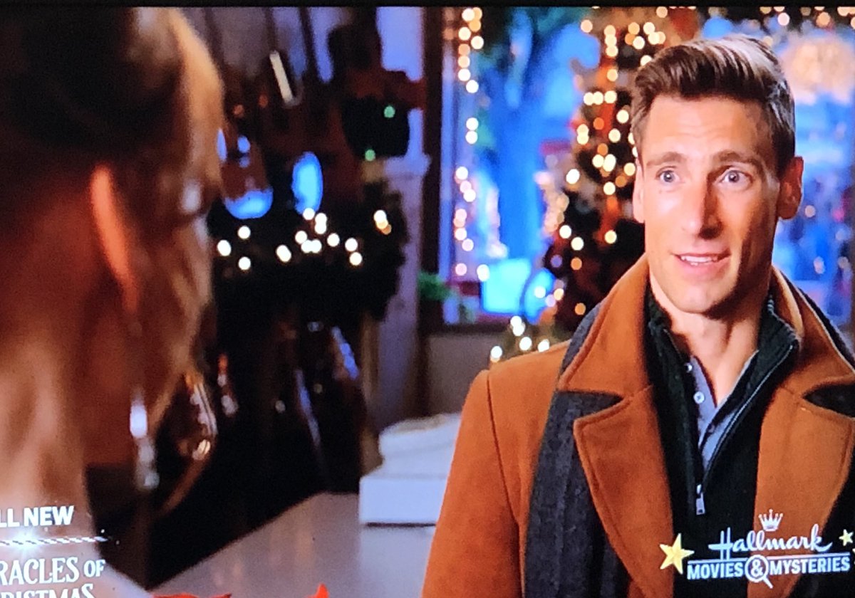 In the spirit of keeping some sense of normalcy, I will once again be tracking  #SexyXmasSweaters this holiday movie season. How dare  #ChristmasTreeLane put Andrew Walker in a suit for 95 percent of the movie. Luckily, this layered Henley look was worth the wait.