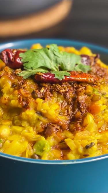 indianfoodGS's tweet photo. Try "Dhaba ki khichdi" that can be found in restaurants (dhaba) of Gujarat (India). Easy to prepare.
#easydish #tasty https://t.co/2UTyFSnhVH