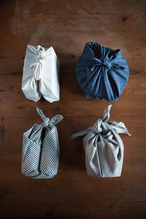 #GiftsWrapping & Package : DIY Firoshiki Giftwrap From Japan _
https://t.co/CVxMCFBo0m https://t.co/P2j3sfhOmM