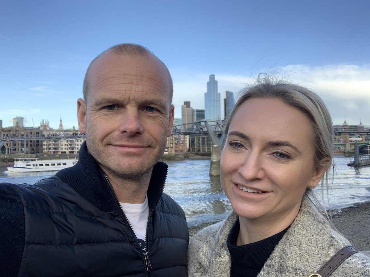 Enjoying Londons South bank this afternoon with ⁦<a href="/Becky_belle/">Becky Ross</a>⁩ !