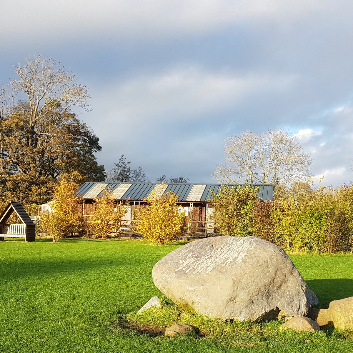 Have you seen Benthams big stone? 

This is our version, Meadow Falls big stone. It has seen it's of fun times over the last 5 years.

Share your pics of the adventure you've had on our big stone. 

#BigStone
#ShareYourAdventure
#AutumnVibes
