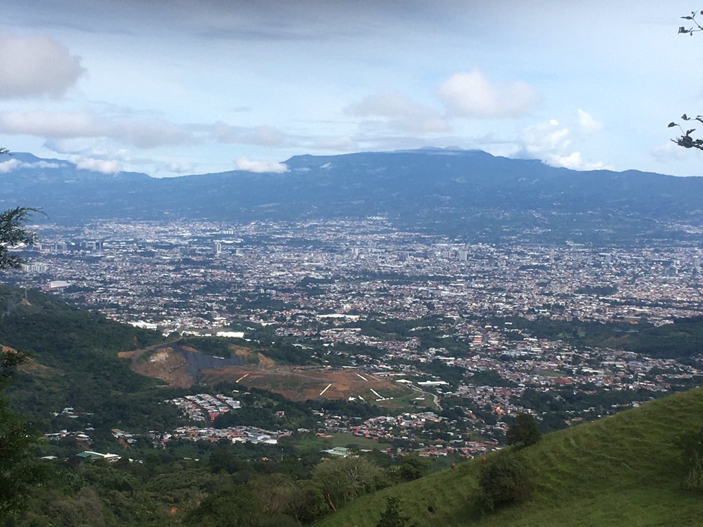 yeyomorado's tweet photo. Tourcito en cleta 🚵🏽⛰💀 #mtb #cleteando #montañeando https://t.co/Vzyy07C9qO