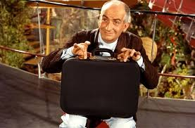 merlinpapin3's tweet photo. Muskatnuss ! Mes Biches de Followers je continu le dérouler de mon #TOP30 des films de Monsieur #LouisDeFunès   

5 (Ex aequo) #Oscar de #EdouardMolinaro avec #LouisdeFunes #ClaudeRich #ClaudeGensac #OlivierdeFunes #MarioDavid #PaulPreboist

 @Jouxplane83 @FredOL69007 @tbarnaud https://t.co/IQAb8EnZnO