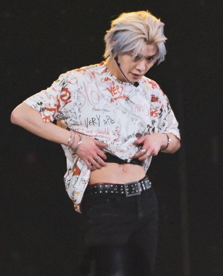 YELLS