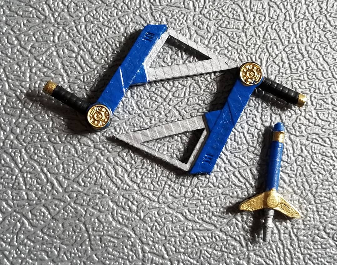 Finished my Tonfa Blades for my Blue Zeo Ranger ❤
#mightymorphinpowerrangers #powerrangers #blueranger #bluezeoranger #lightningcollection #zeorangers