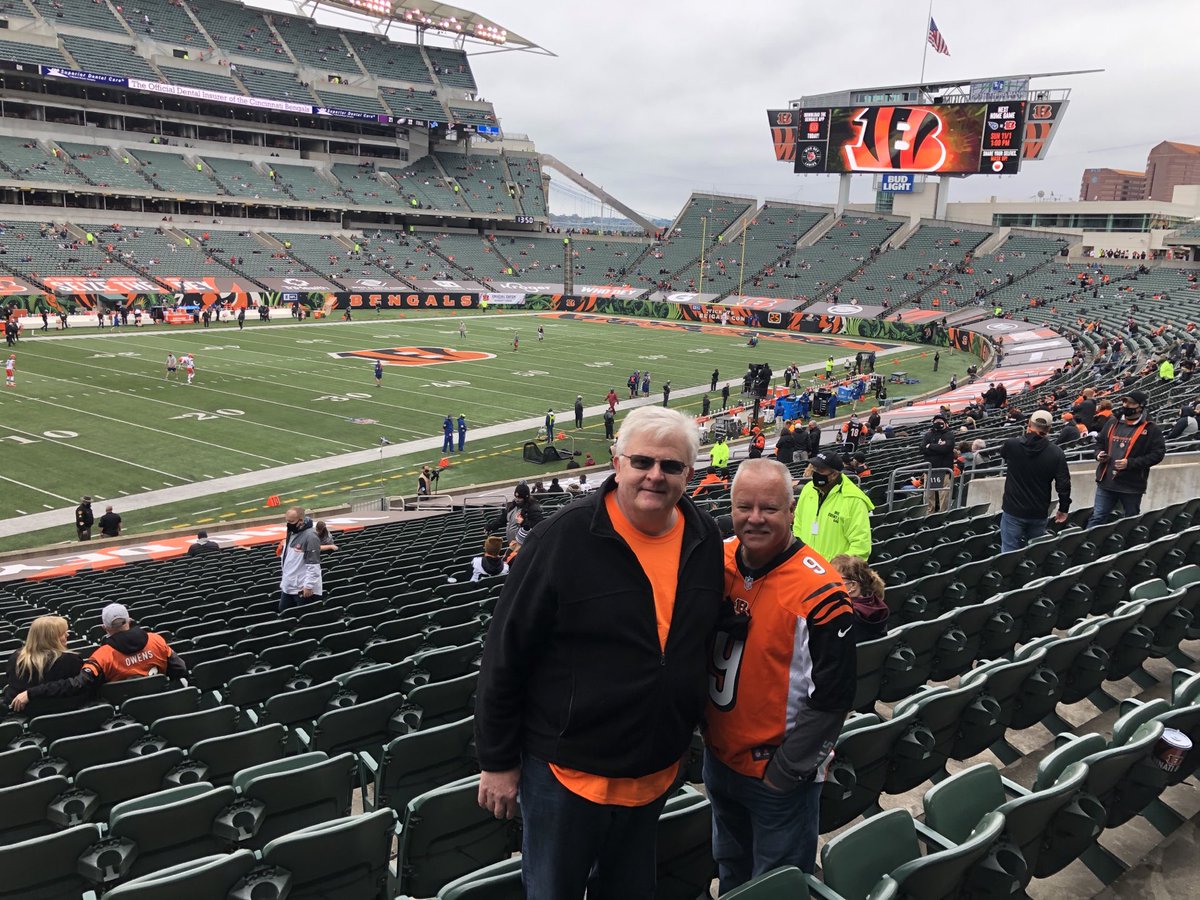 edackerman's tweet photo. I am not sure if it is the Battle “for” Ohio or the Battle “of” Ohio.  But loving it today.  #Browns v. some other team. https://t.co/BDaw9hua4Z